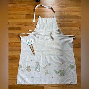 William Sonoma Peter Rabbit Adult Apron with Matching Spatulas.